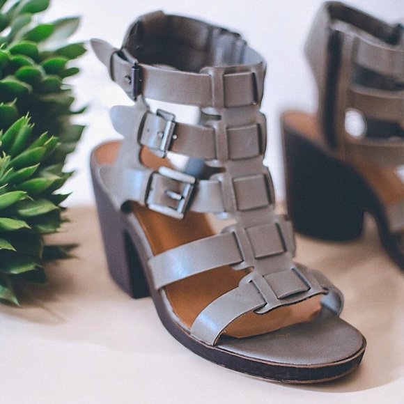 Rampage Gray Gladiator Style Sandals - Picture 3 of 16
